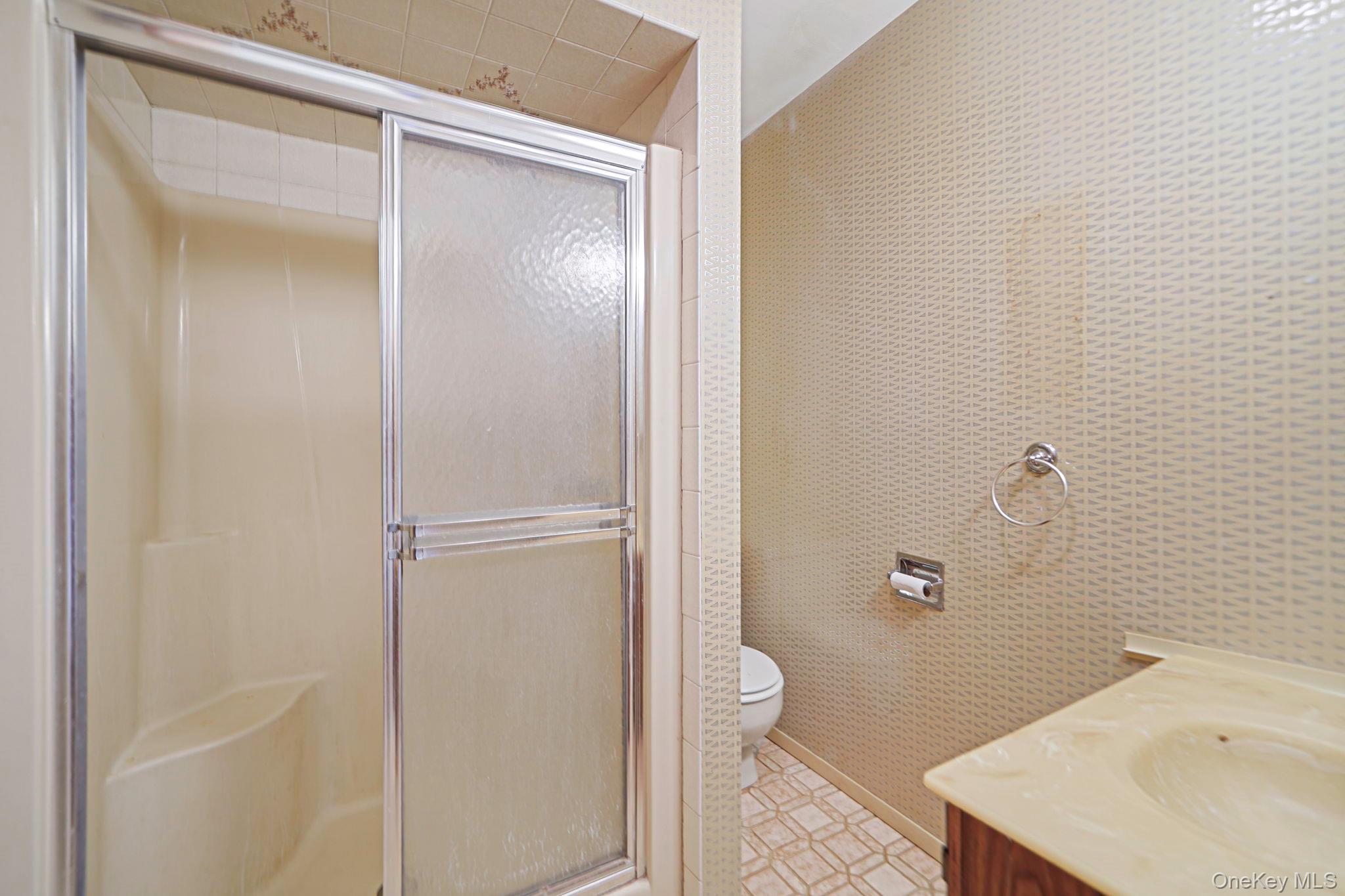 24 E 6th Street, Patchogue, NY 11772