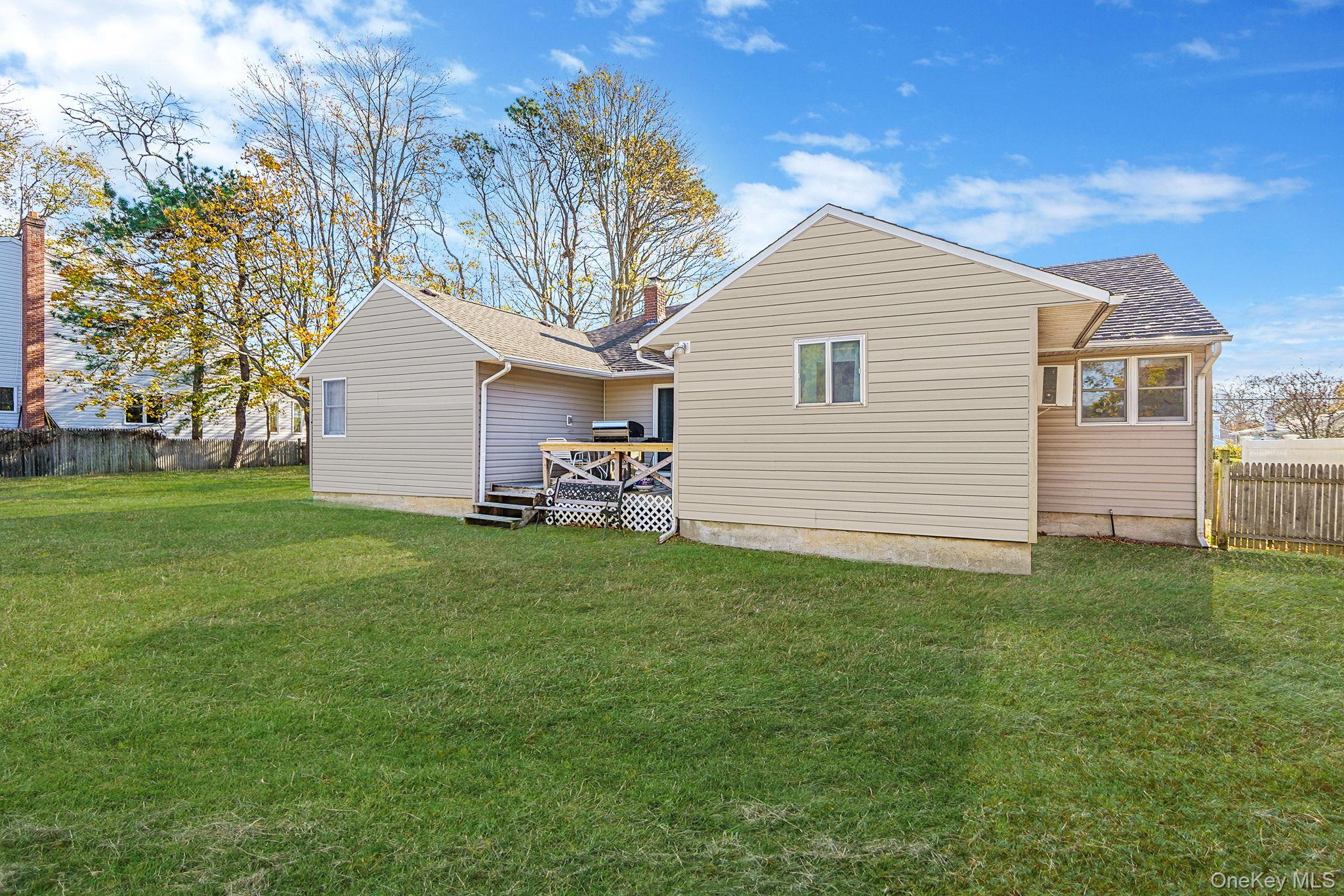 24 E 6th Street, Patchogue, NY 11772