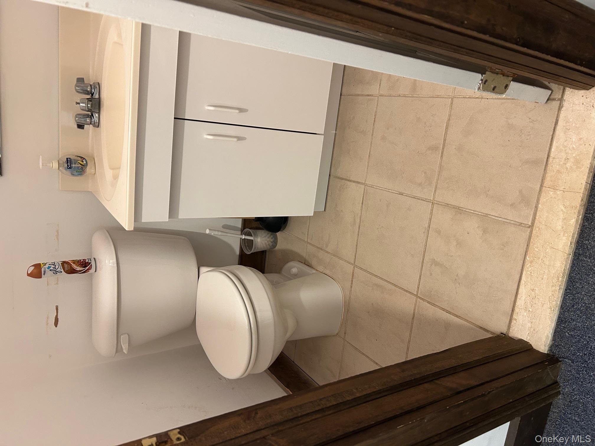 423 First Avenue, Greenport, NY 11944