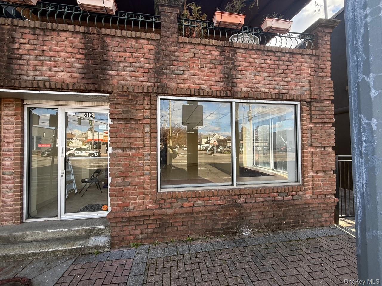 612 Jericho Turnpike # 612, New Hyde Park, NY 11040