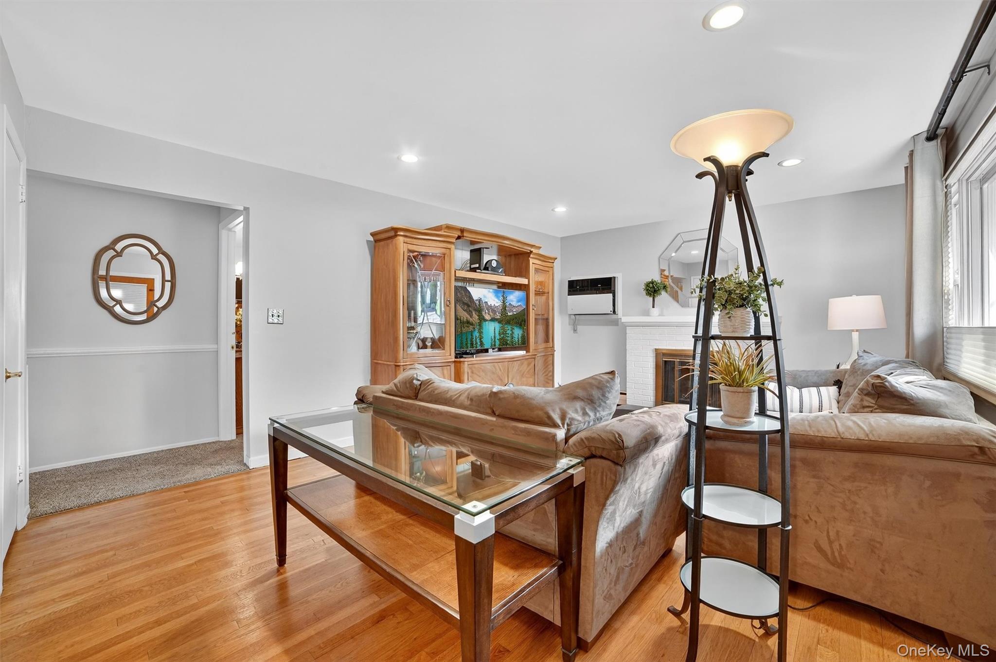 322 Brighton Avenue, Hawthorne, NY 10532