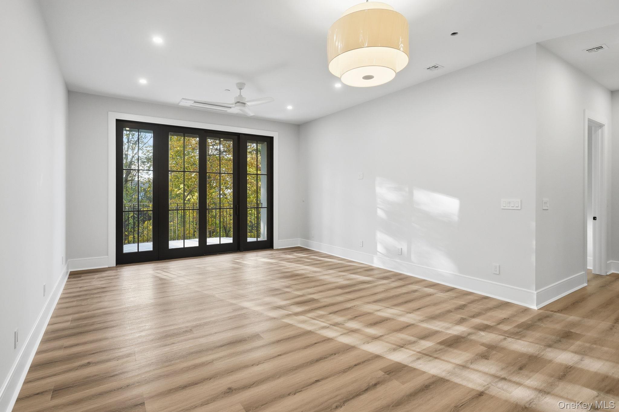 34 Clinton Avenue # 4, Dobbs Ferry, NY 10522