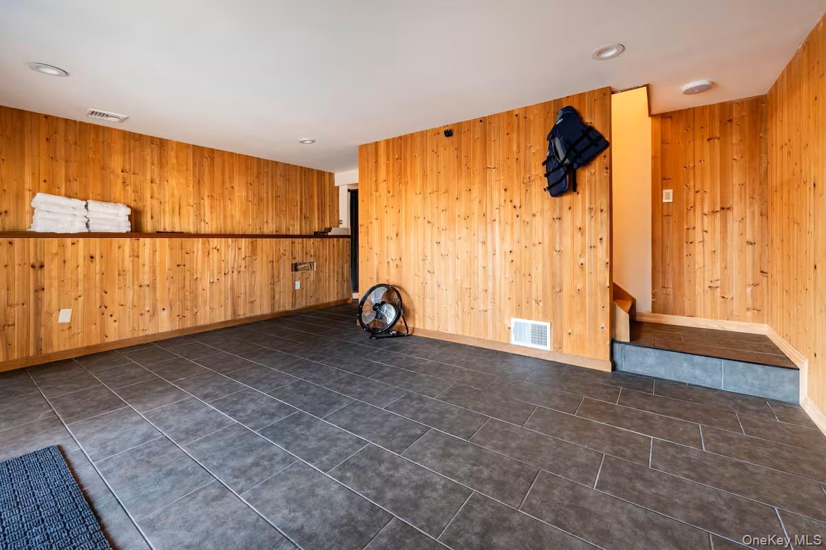 788 Swiss Hill Road N, Jeffersonville, NY 12748