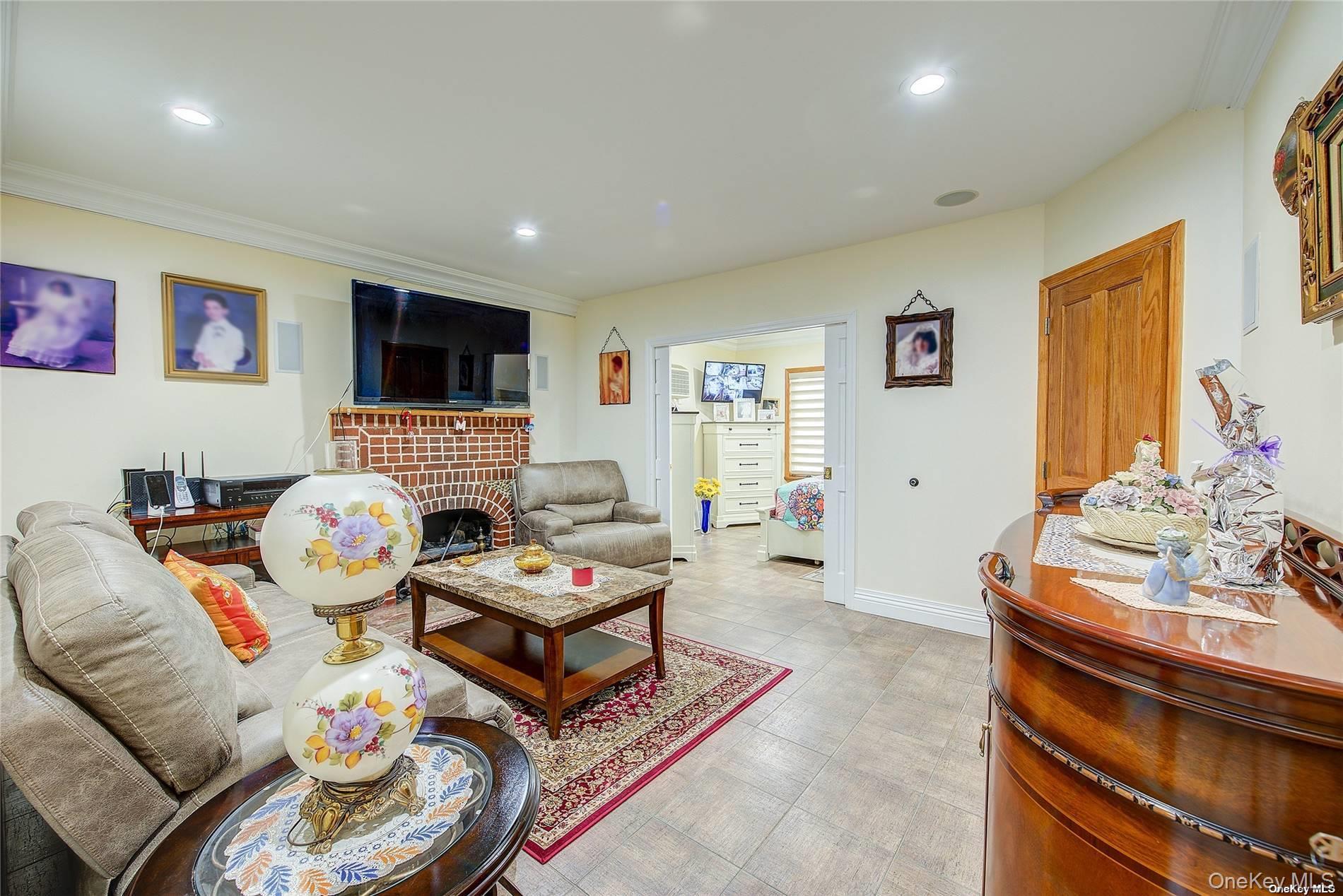 43-33 163rd Street, Flushing, NY 11358