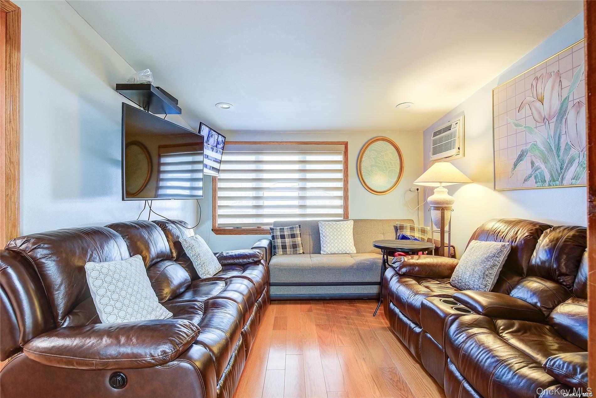 43-33 163rd Street, Flushing, NY 11358