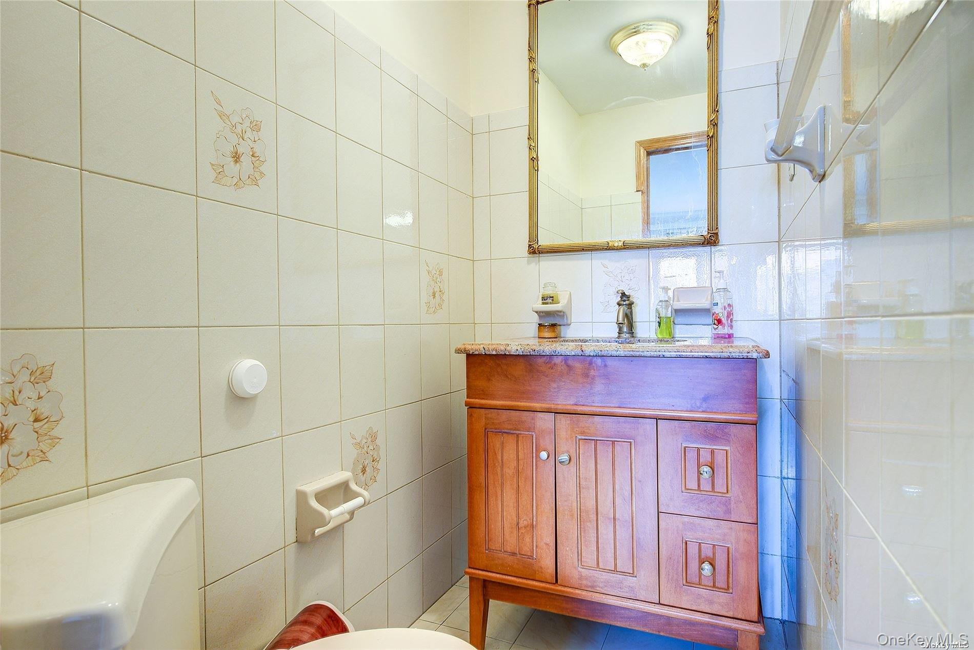 43-33 163rd Street, Flushing, NY 11358