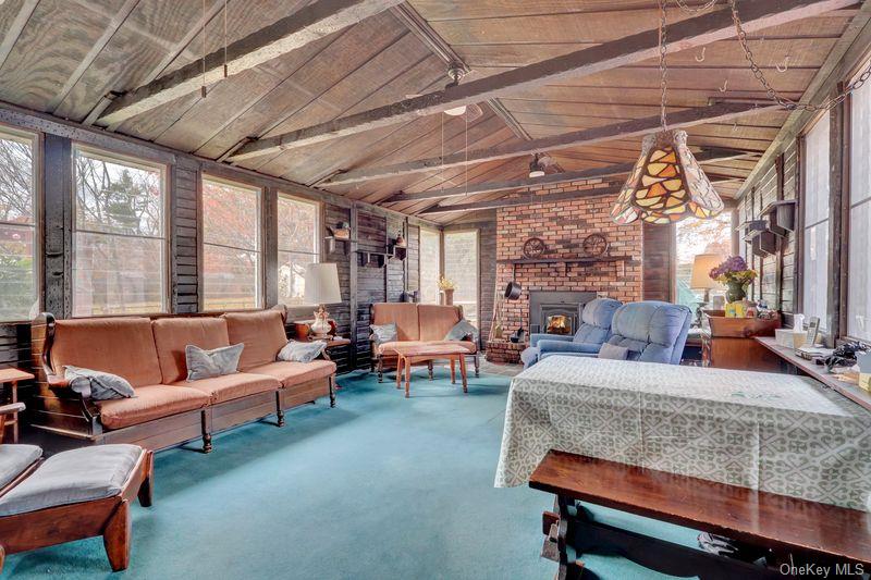 35 19th Avenue, Bay Shore, NY 11706