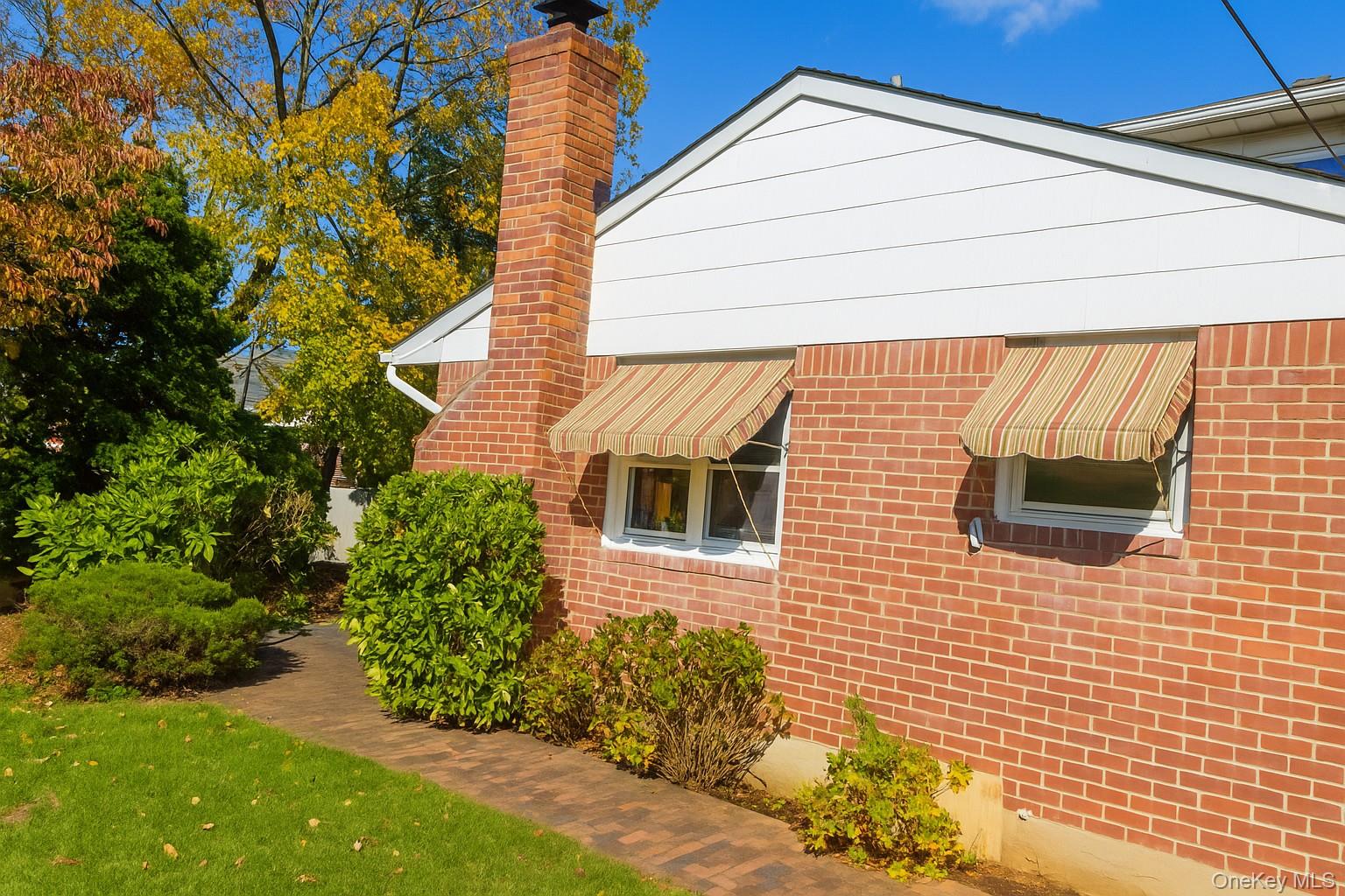 884 Troy Street, Elmont, NY 11003