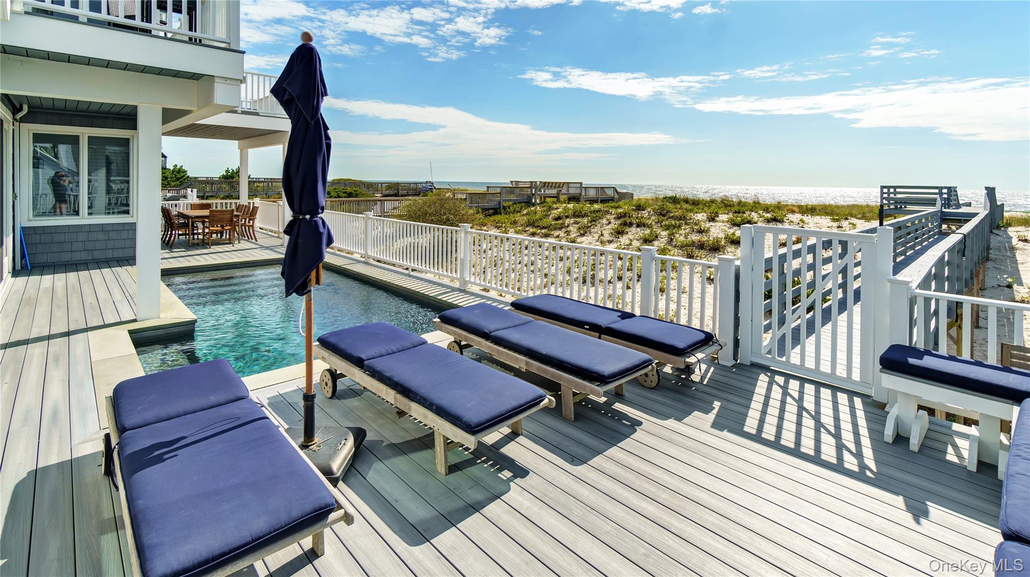 939 Dune Road, Westhampton Dunes, NY 11978