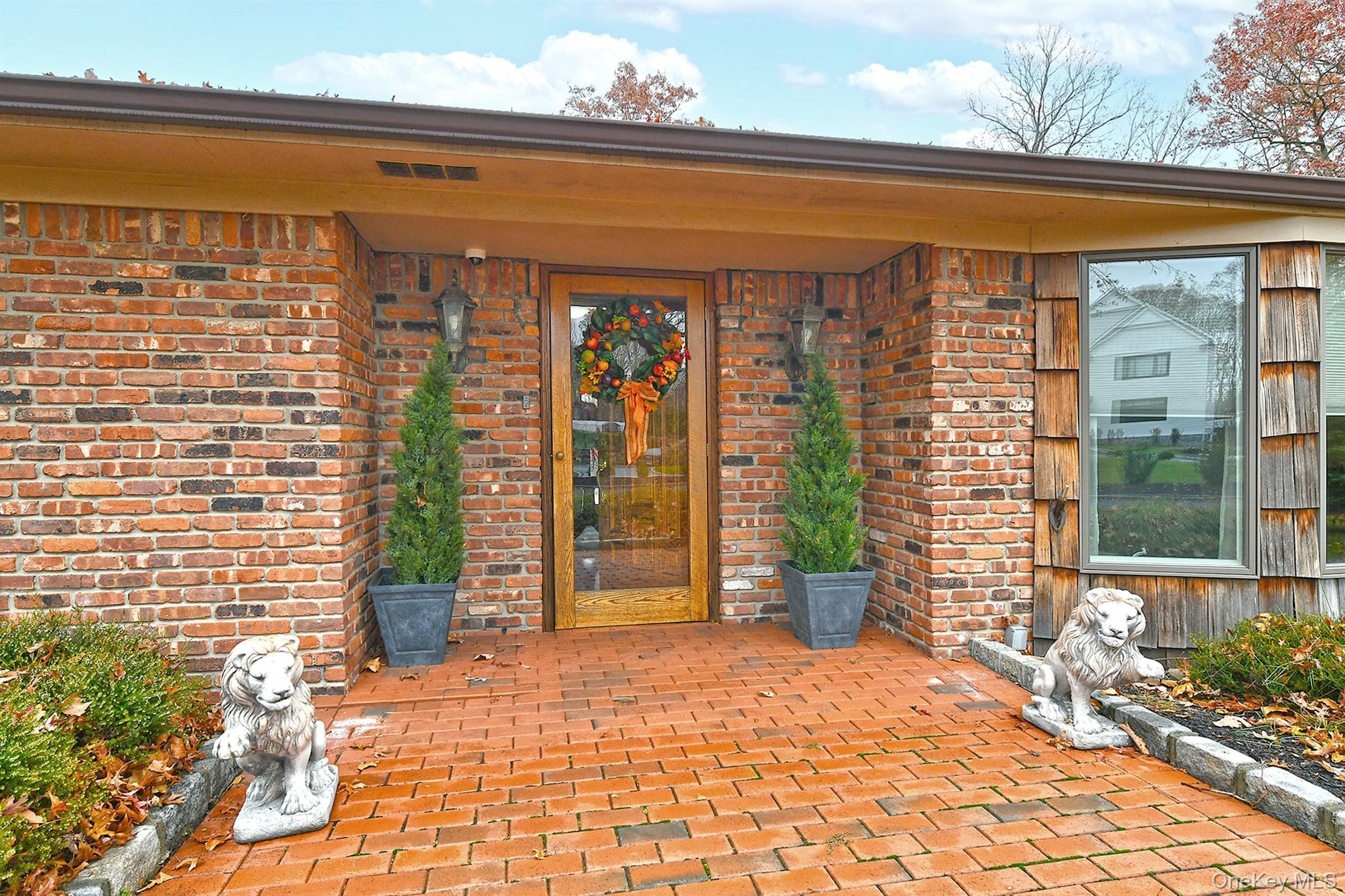 3 Pewter Place, Dix Hills, NY 11746