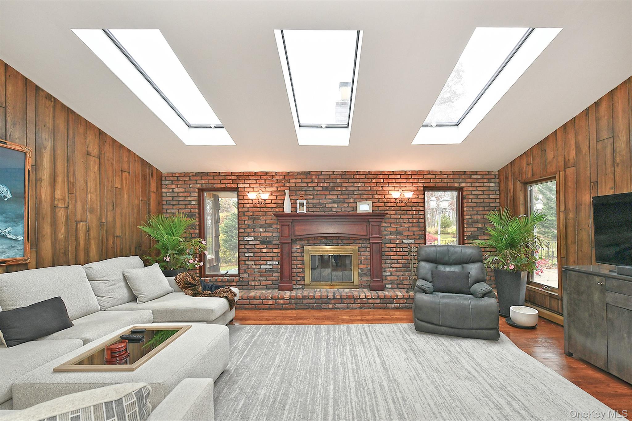 3 Pewter Place, Dix Hills, NY 11746