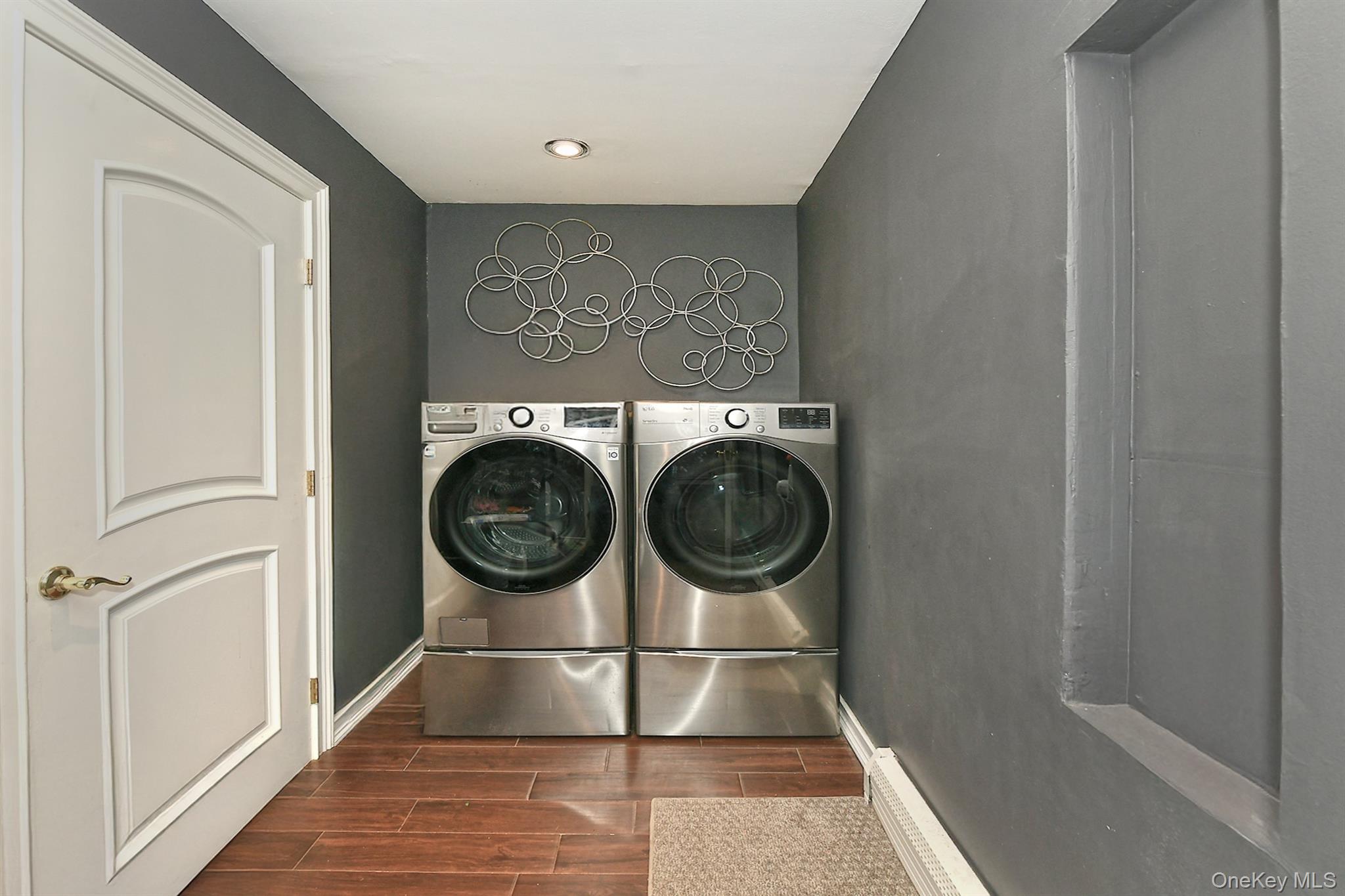 3 Pewter Place, Dix Hills, NY 11746