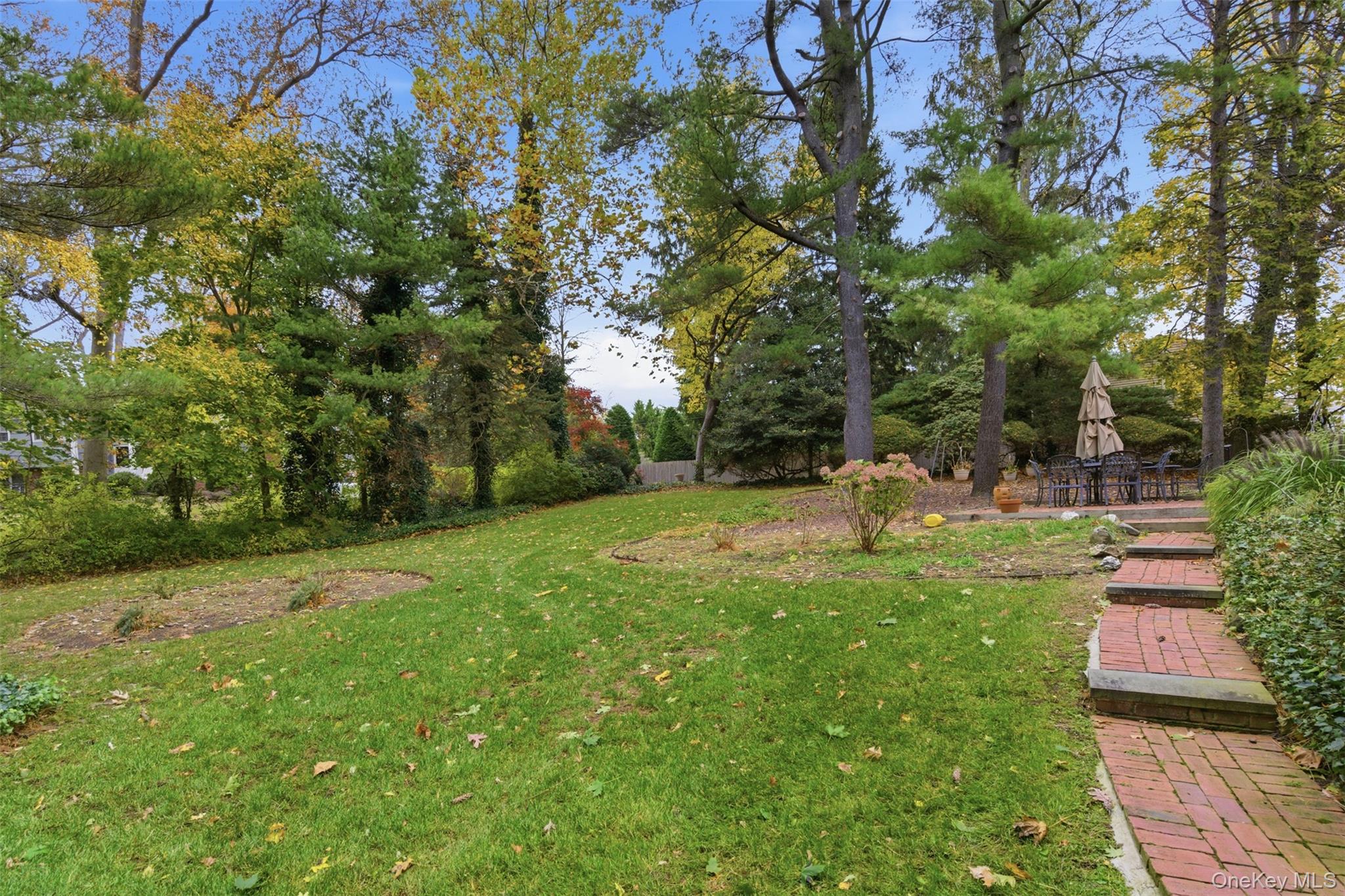 33 Marie Drive, Huntington, NY 11743