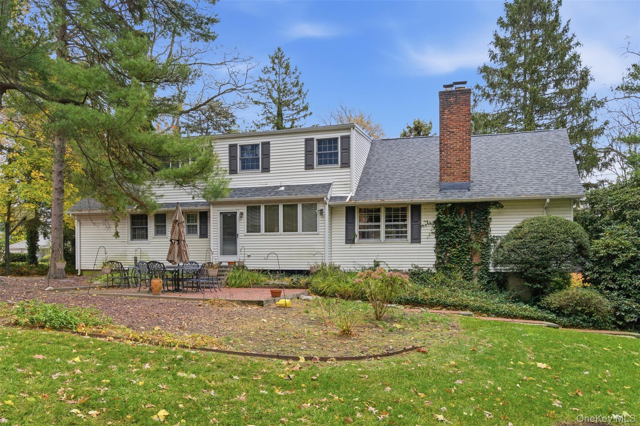 33 Marie Drive, Huntington, NY 11743