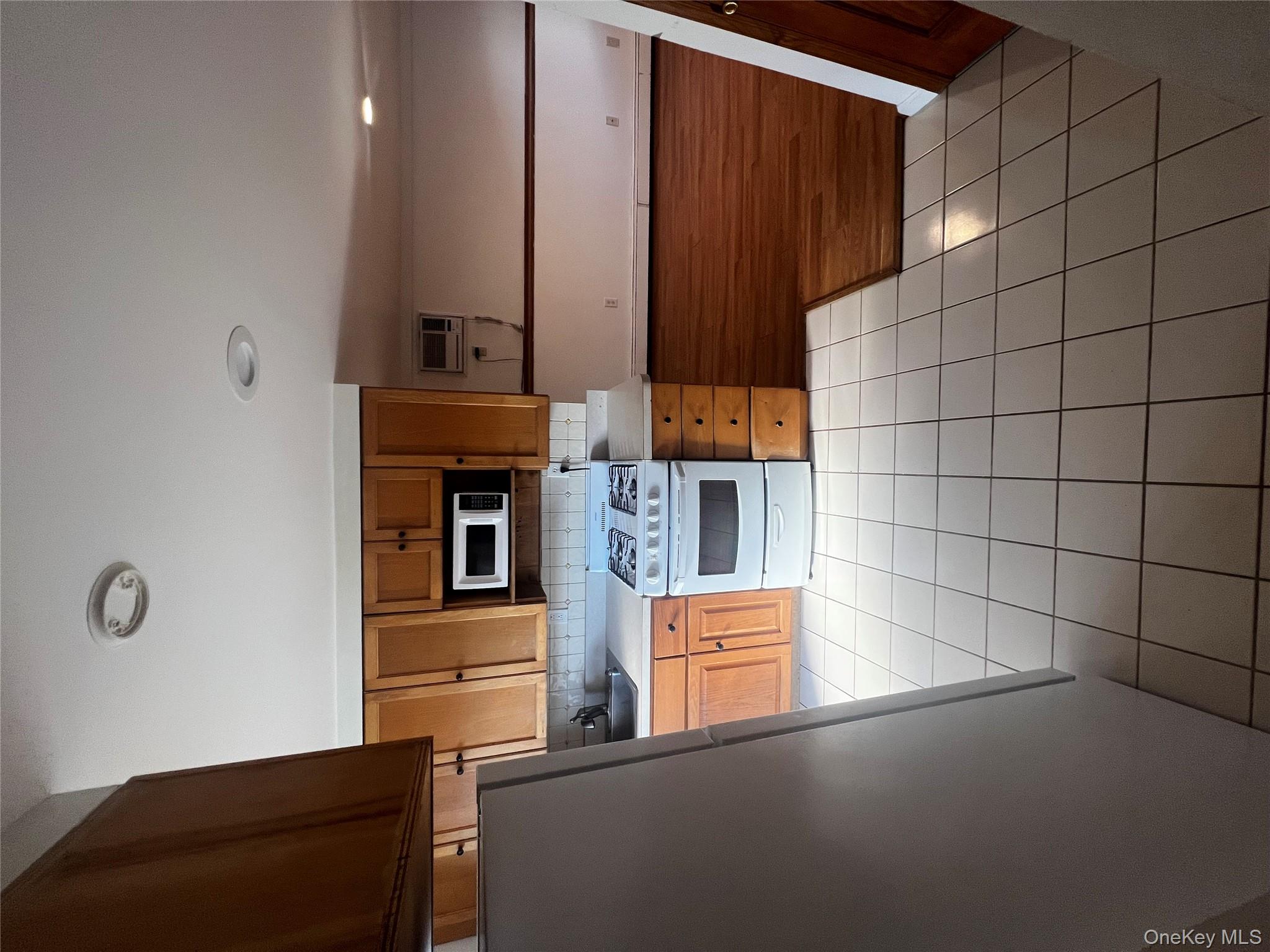 210 Bayshore Road, North Babylon, NY 11703