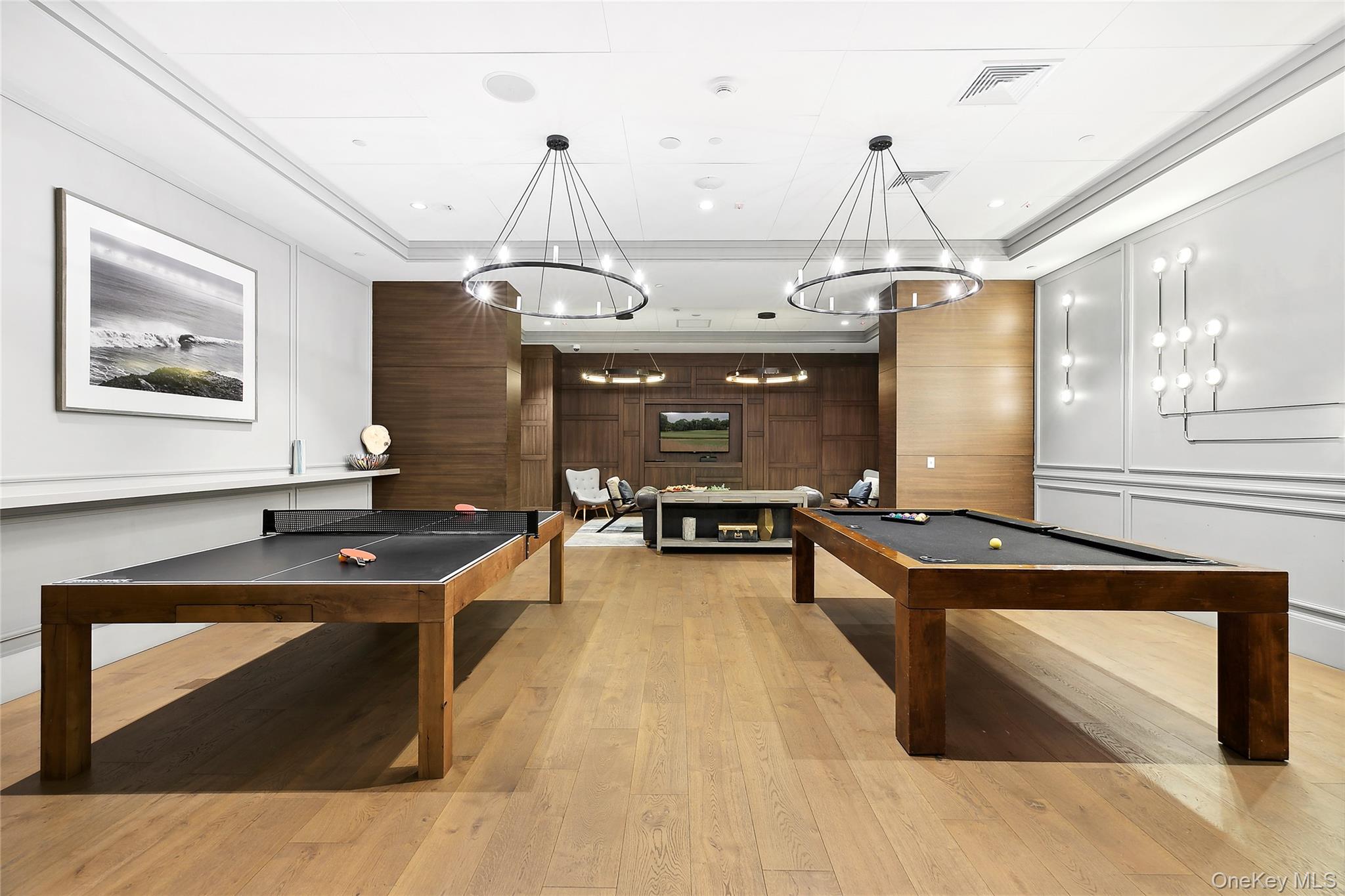 990 Corporate Drive # 431, Westbury, NY 11590