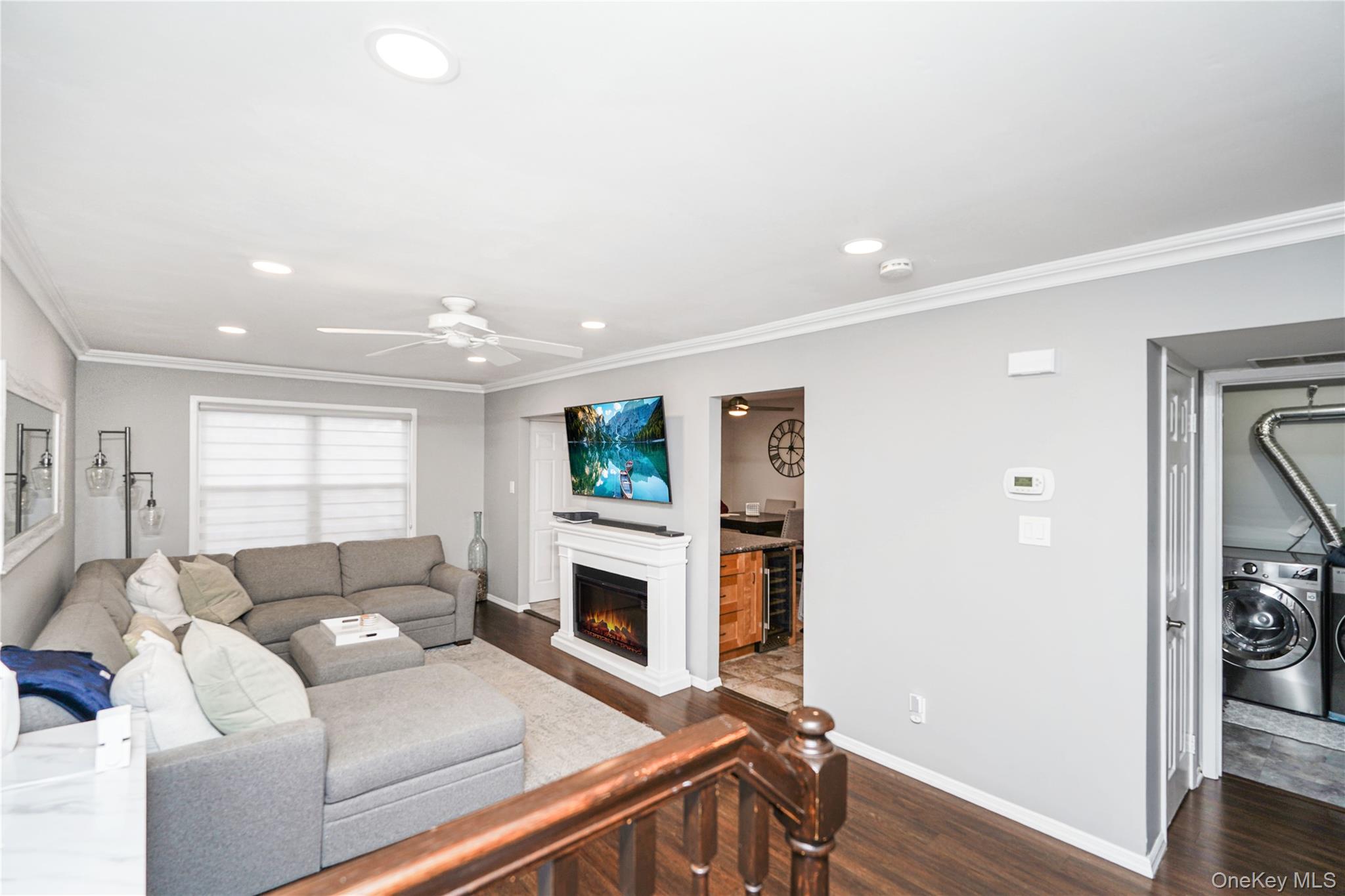 68 Gina Court, Staten Island, NY 10314