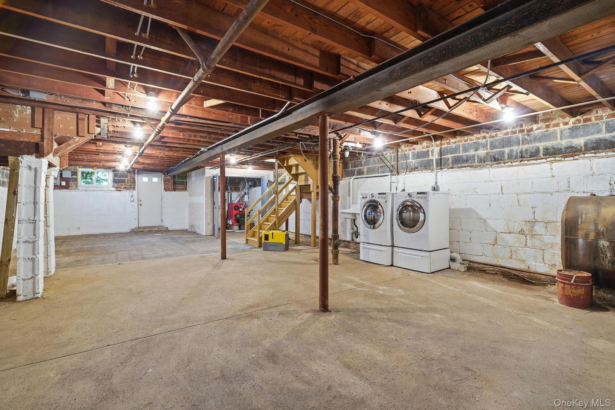 2335 Young Avenue, Bronx, NY 10469