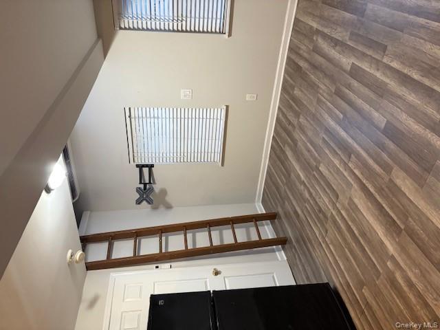 5 Greenwich Avenue # A, Bayville, NY 11709