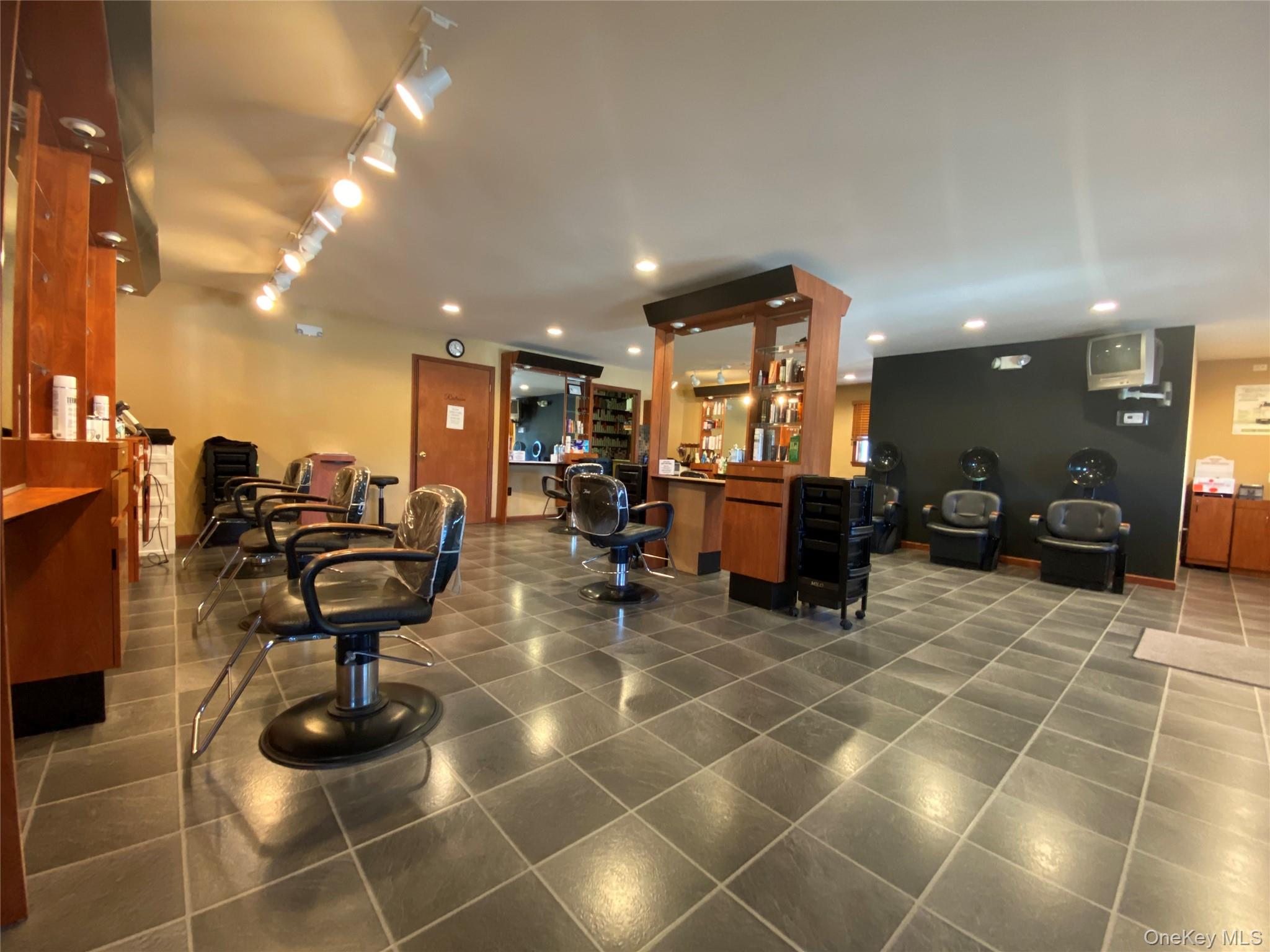 2885 State Route 17K, Middletown, NY 10941