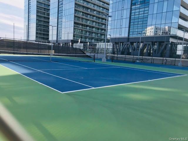 40-28 college point Boulevard # 1002, Flushing, NY 11354