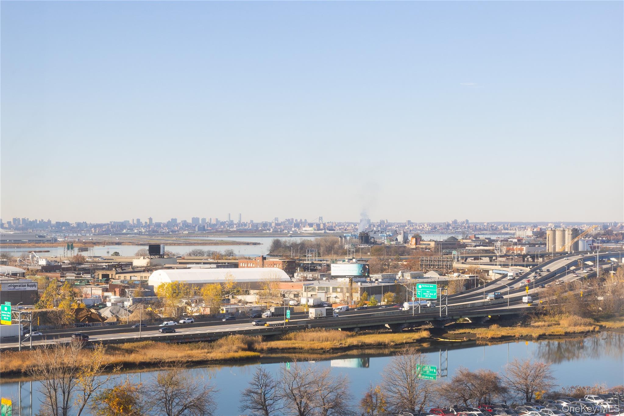 40-28 college point Boulevard # 1002, Flushing, NY 11354