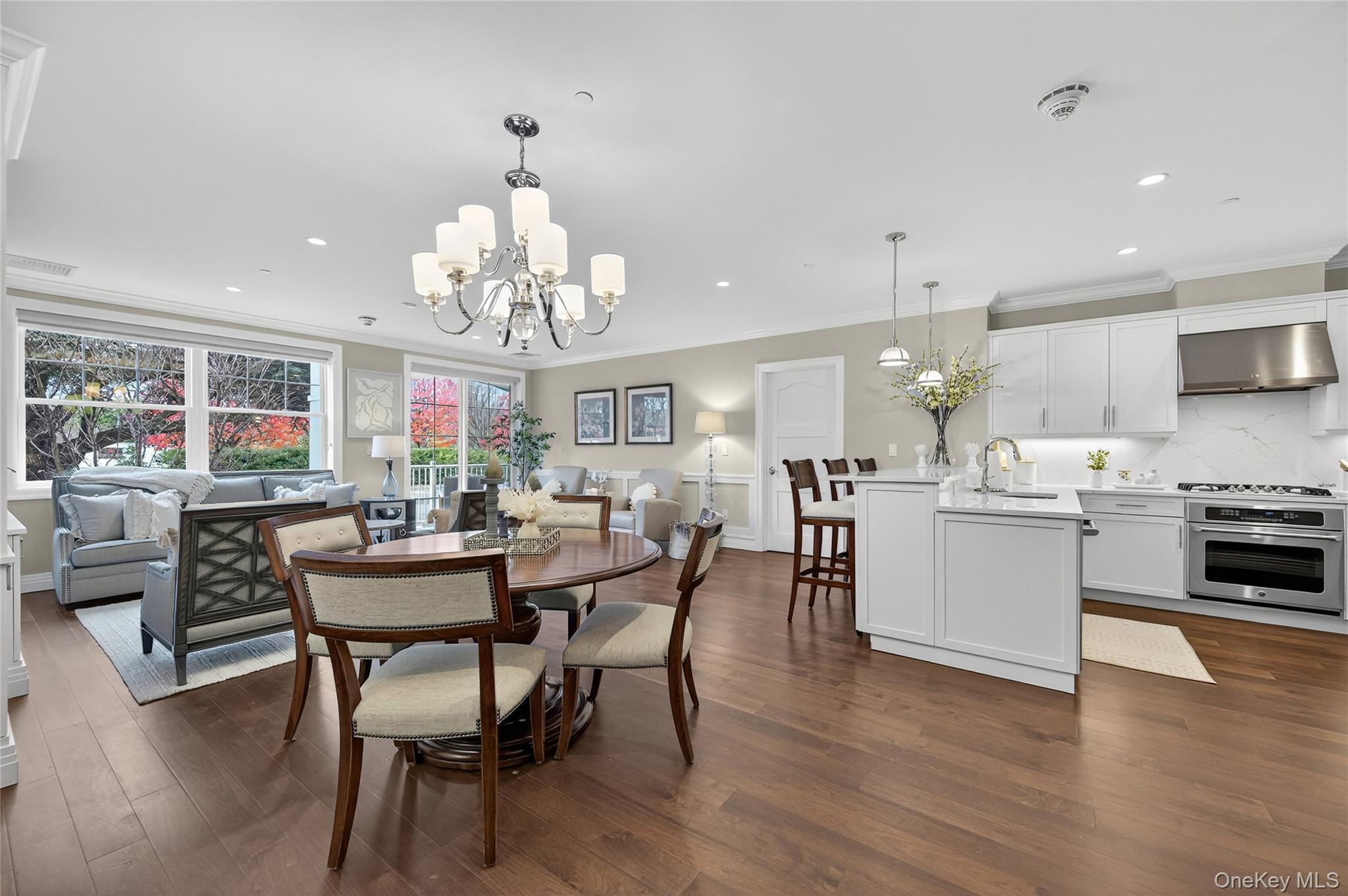 301 Franklin Avenue # 114, Garden City, NY 11530