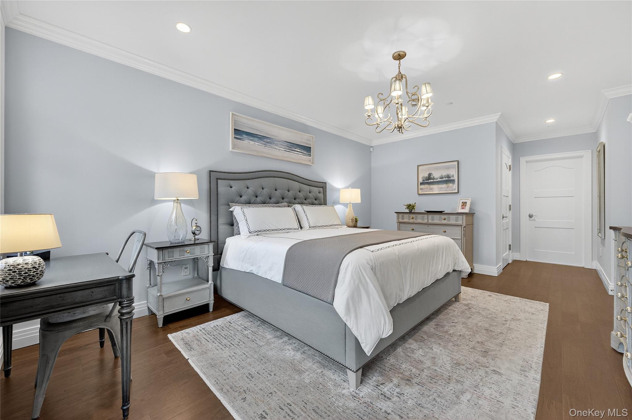 301 Franklin Avenue # 114, Garden City, NY 11530