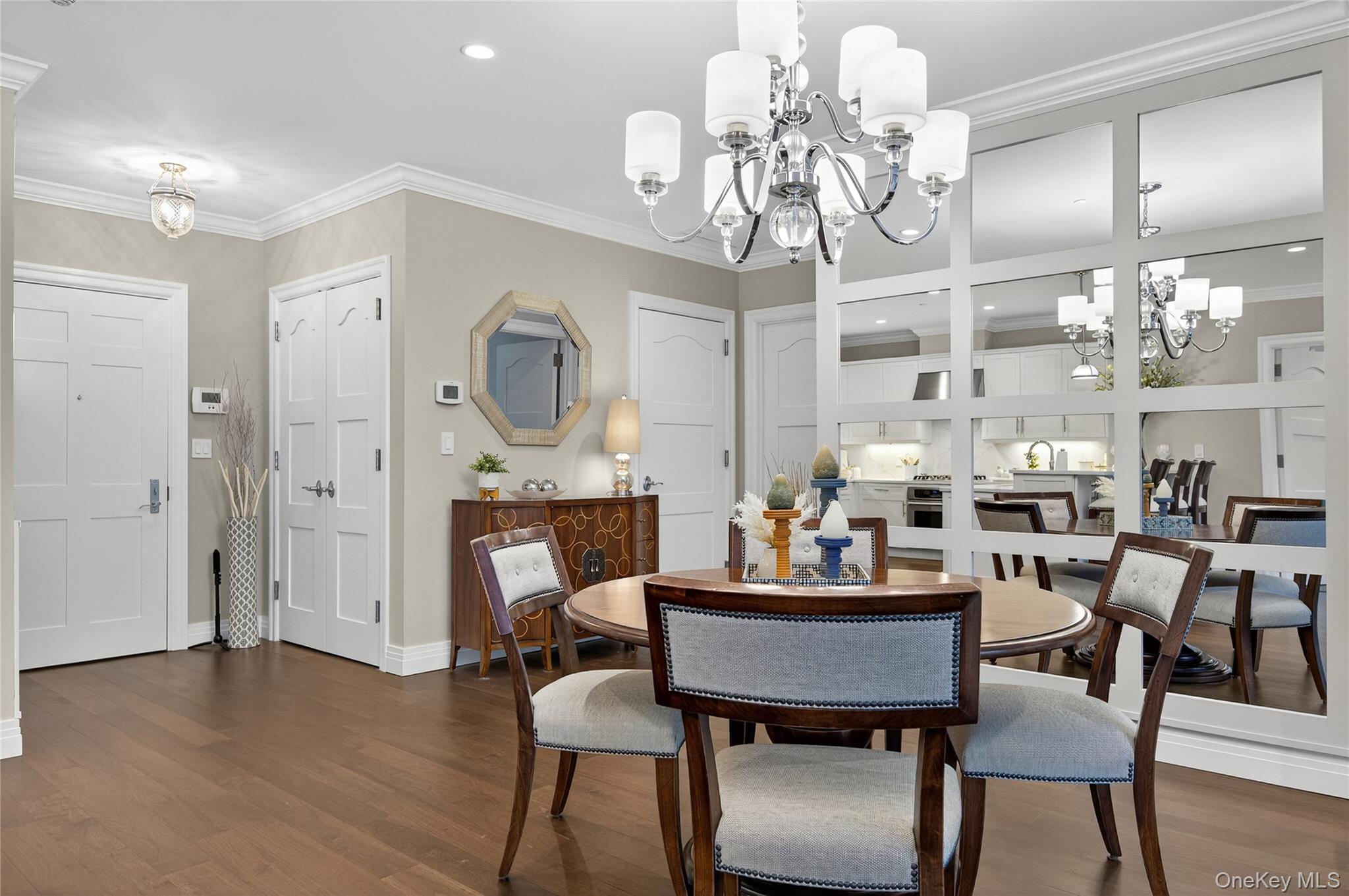 301 Franklin Avenue # 114, Garden City, NY 11530