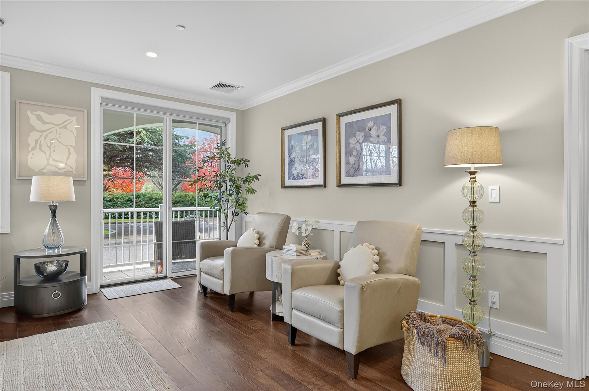 301 Franklin Avenue # 114, Garden City, NY 11530