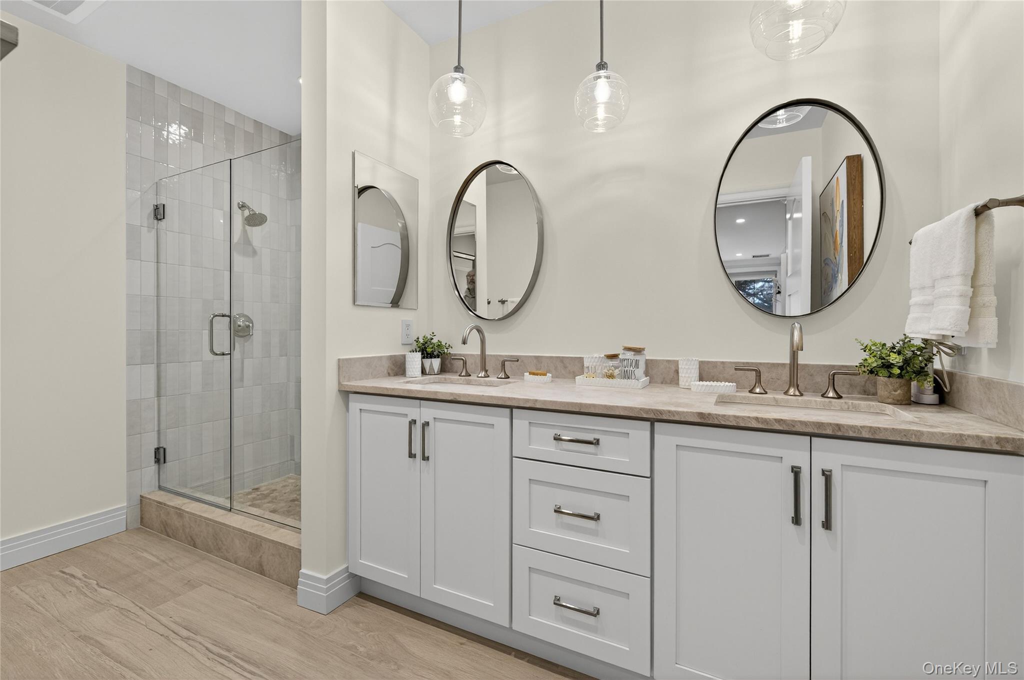 301 Franklin Avenue # 114, Garden City, NY 11530