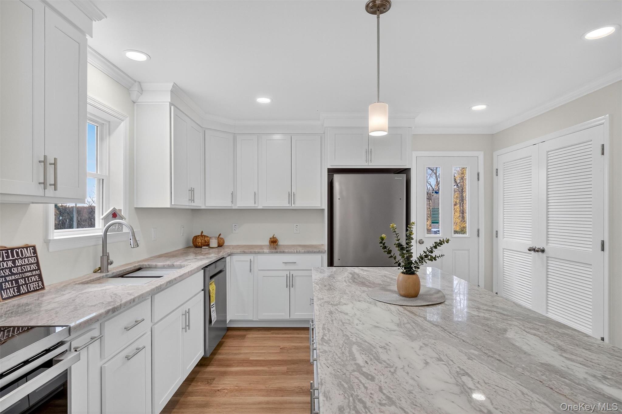 25 Teetsel Street, Saugerties, NY 12477