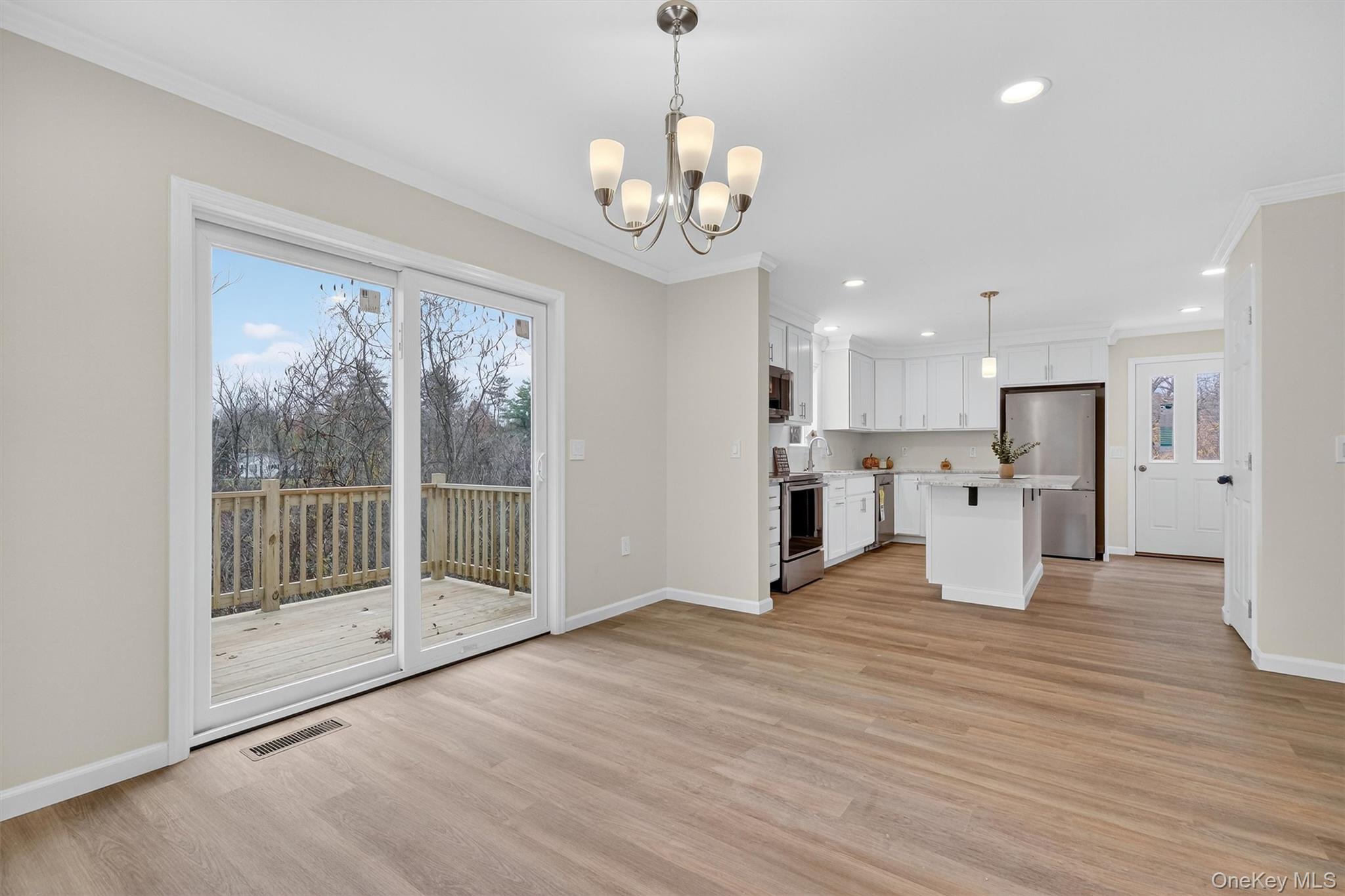 25 Teetsel Street, Saugerties, NY 12477