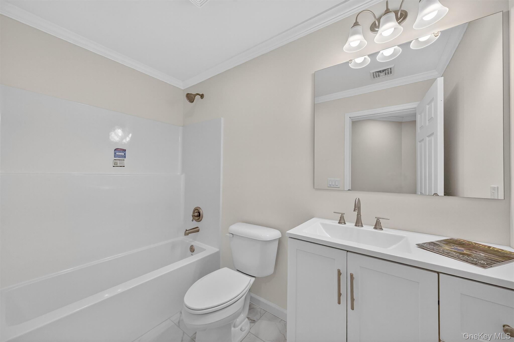 25 Teetsel Street, Saugerties, NY 12477