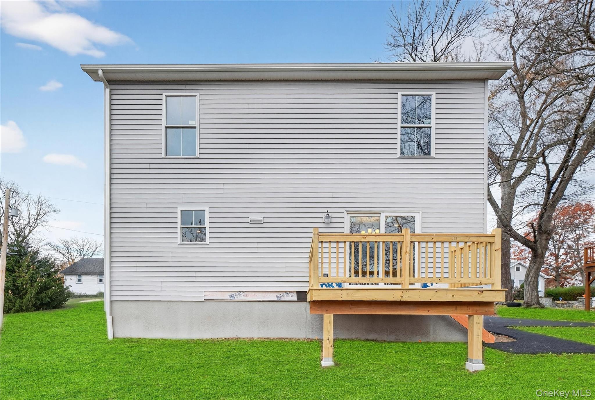 25 Teetsel Street, Saugerties, NY 12477