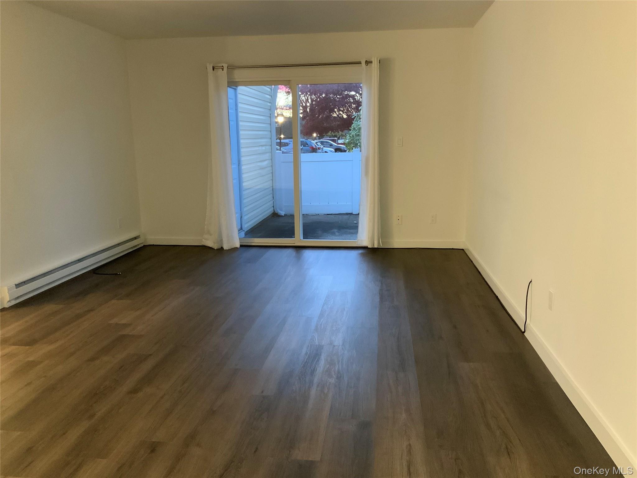 401 Cabot Court E, Saint James, NY 11780