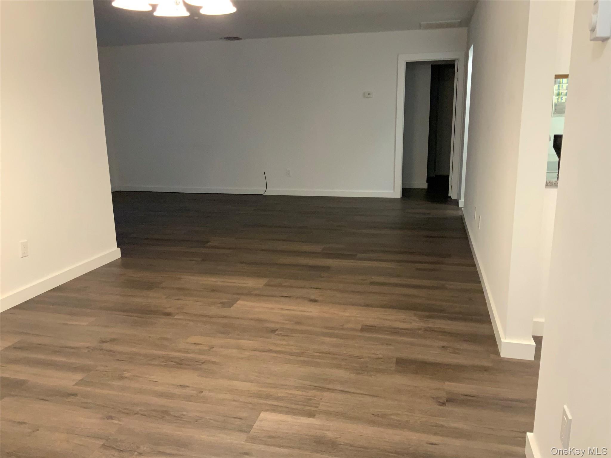 401 Cabot Court E, Saint James, NY 11780