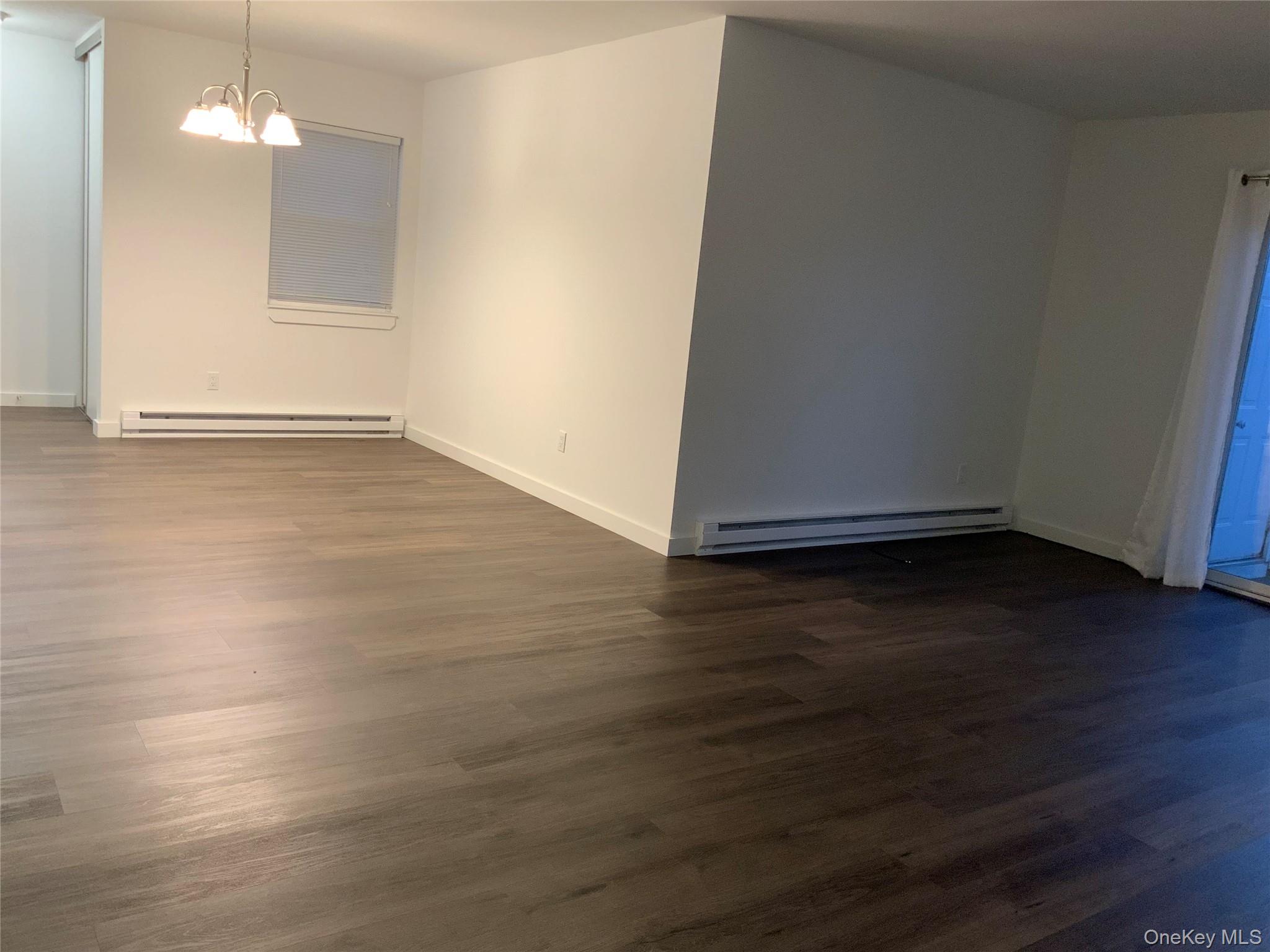 401 Cabot Court E, Saint James, NY 11780