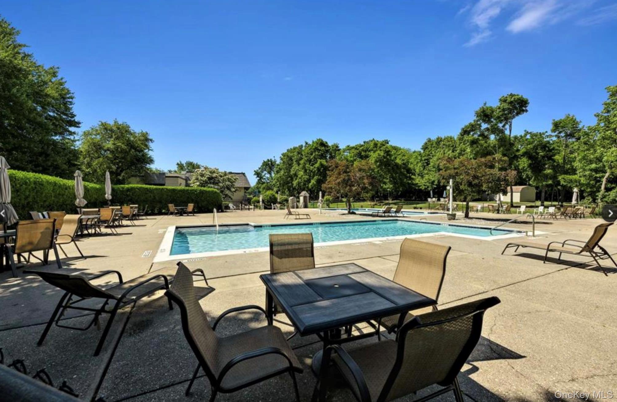 401 Cabot Court E, Saint James, NY 11780