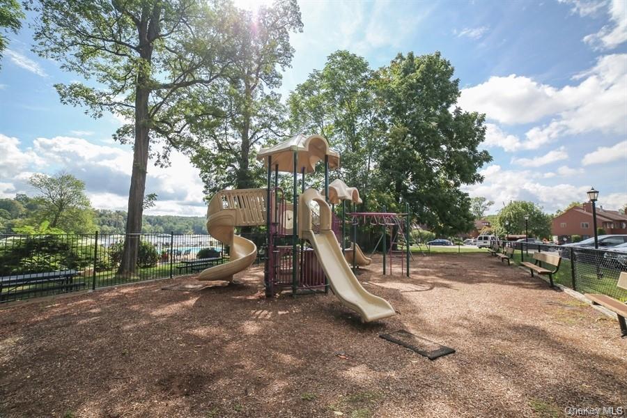 422 Panorama Drive, Mohegan Lake, NY 10547