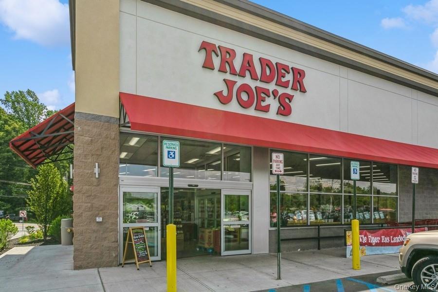 422 Panorama Drive, Mohegan Lake, NY 10547