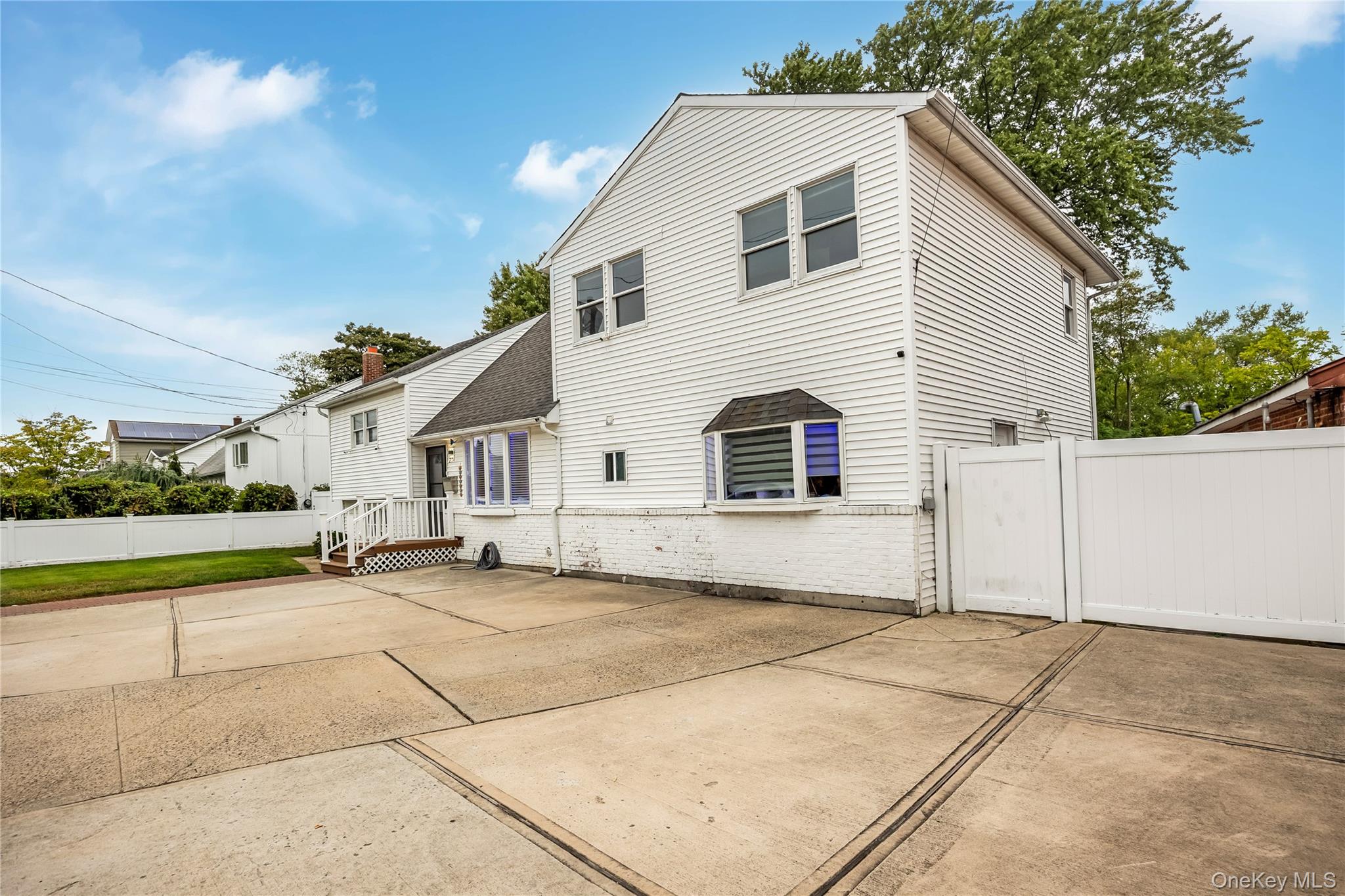 204 Bayside Avenue, Oceanside, NY 11572