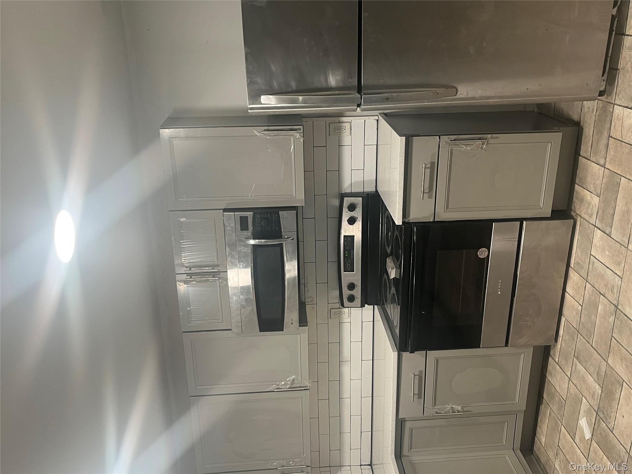 637 Veterans Highway, Smithtown, NY 11787