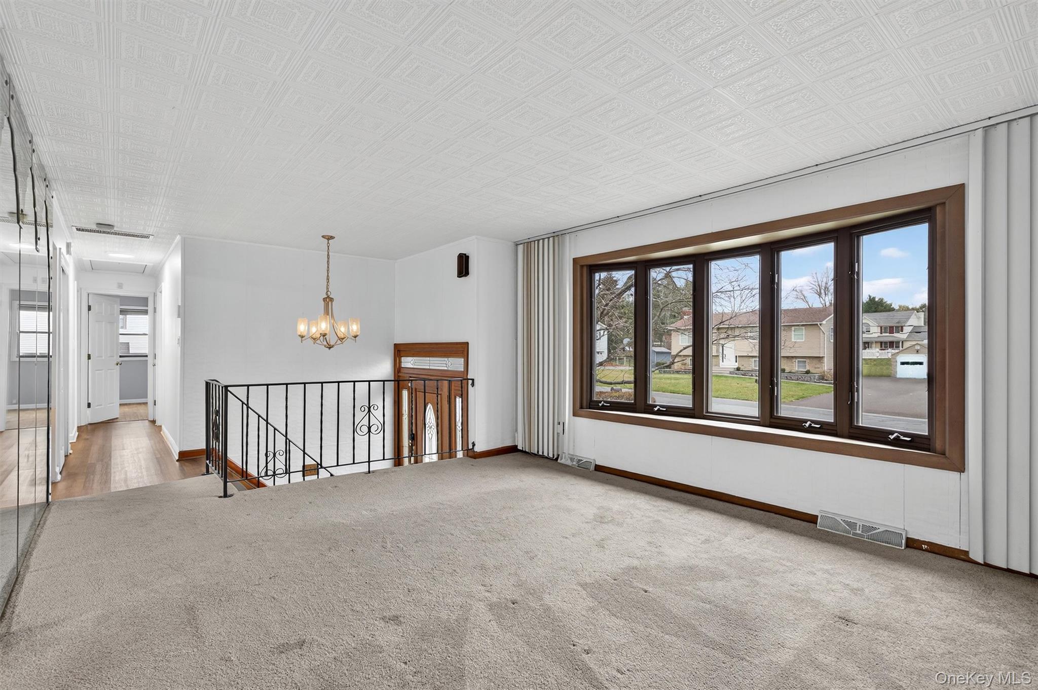 8 Badami Drive, Middletown, NY 10941