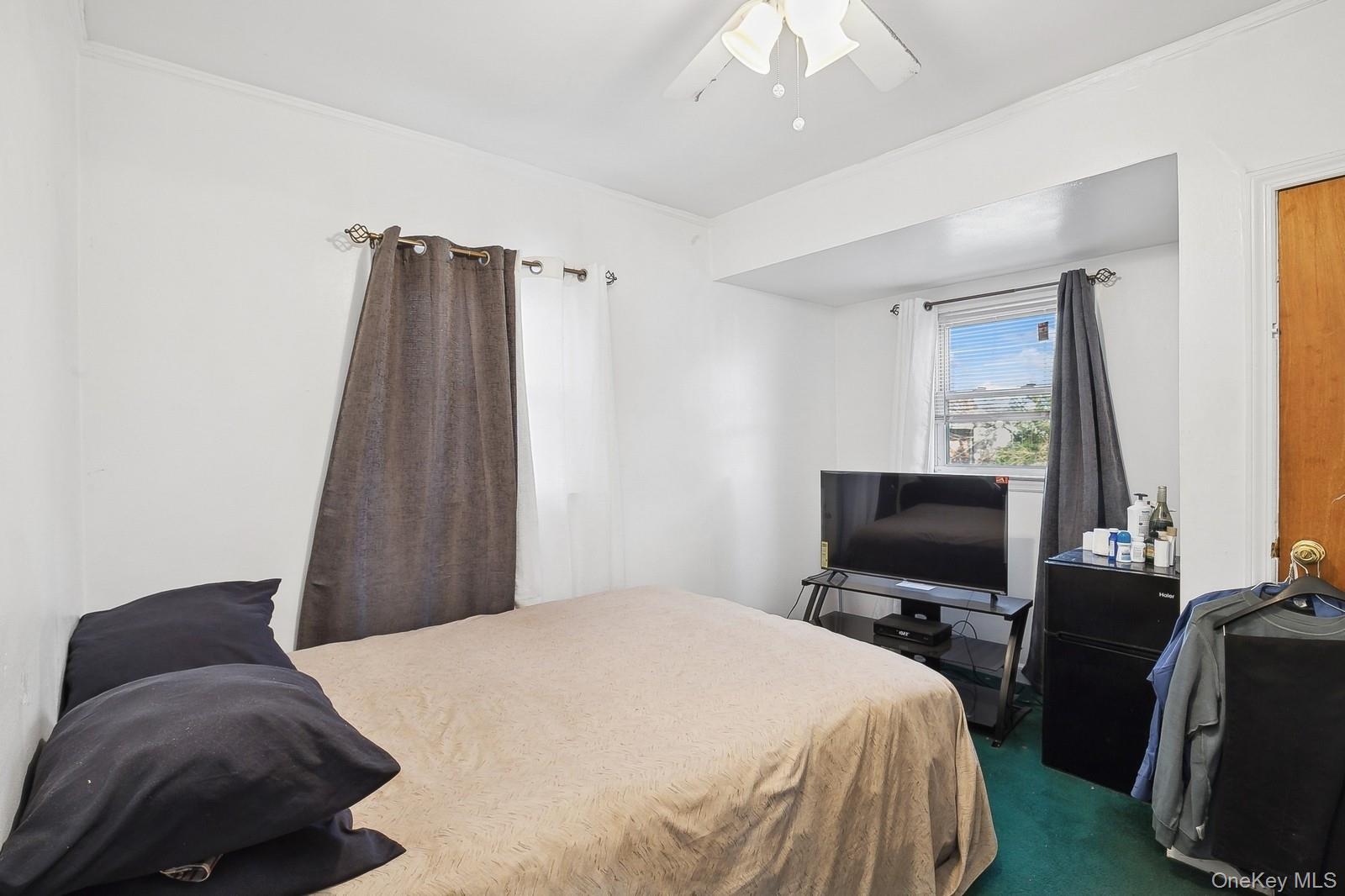 45 Ella Street, Valley Stream, NY 11580