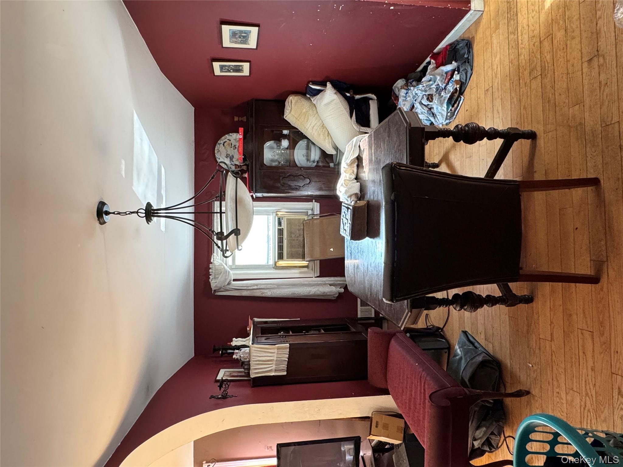 32 Weed Avenue, Hawthorne, NY 10532