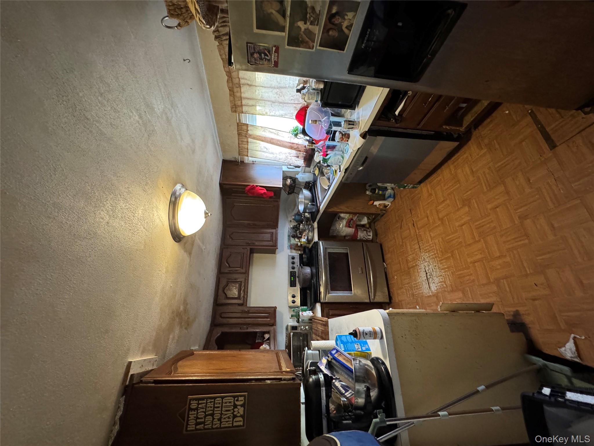 32 Weed Avenue, Hawthorne, NY 10532