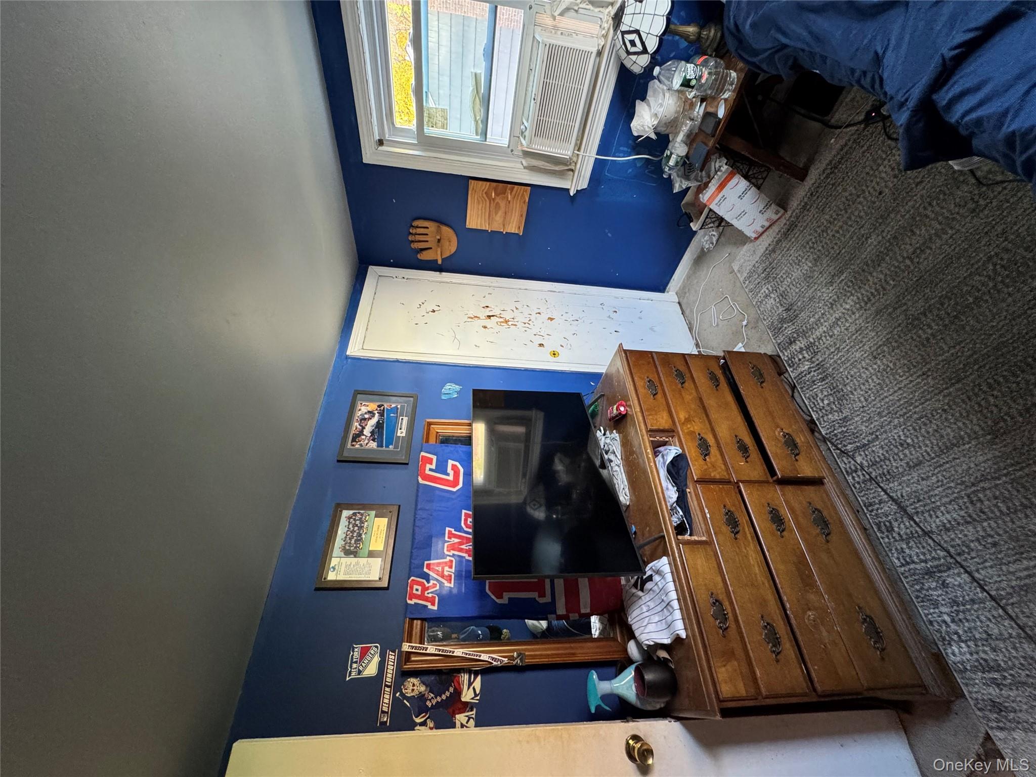 32 Weed Avenue, Hawthorne, NY 10532