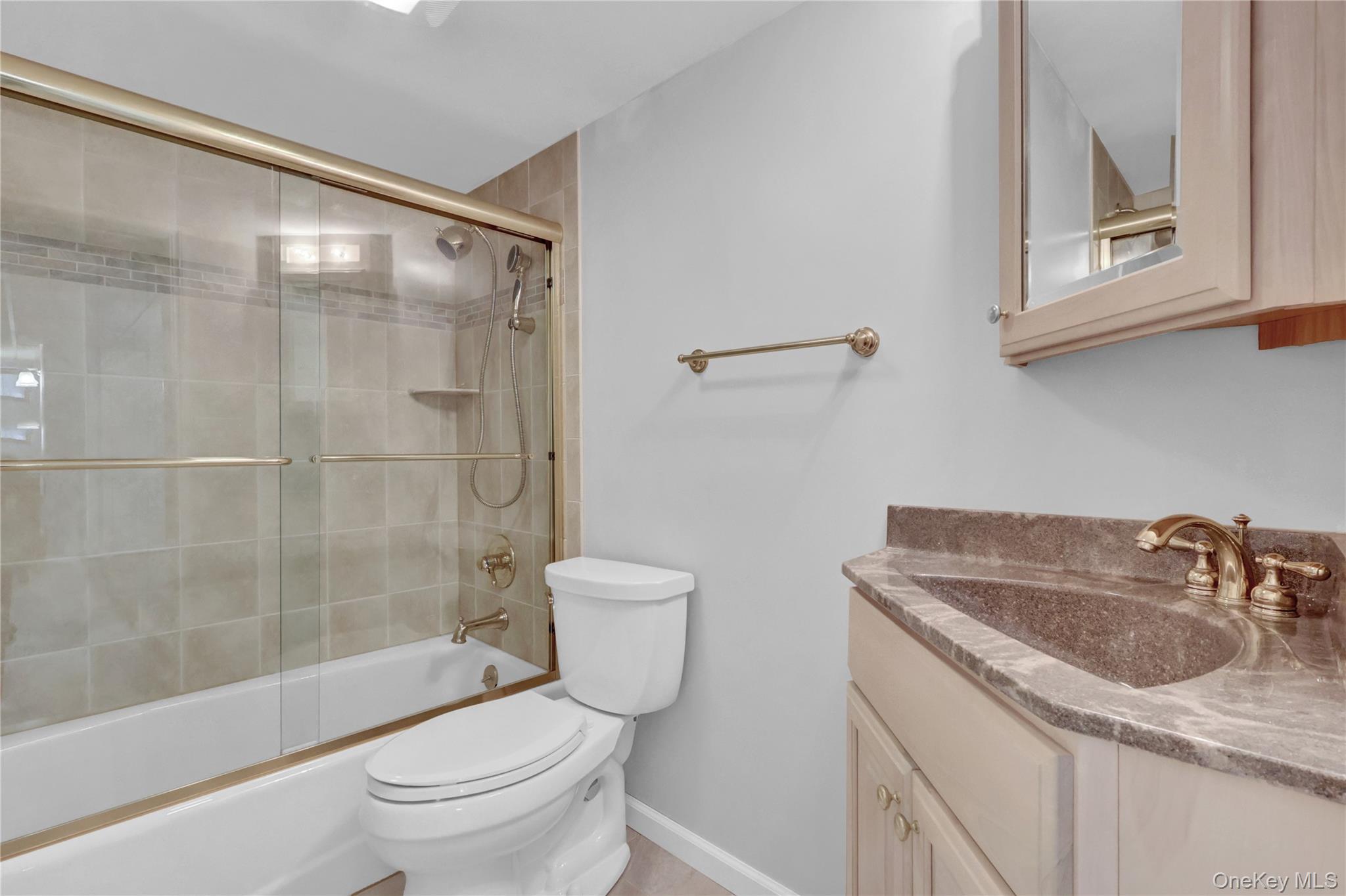 5 Zenith Road, Rocky Point, NY 11778