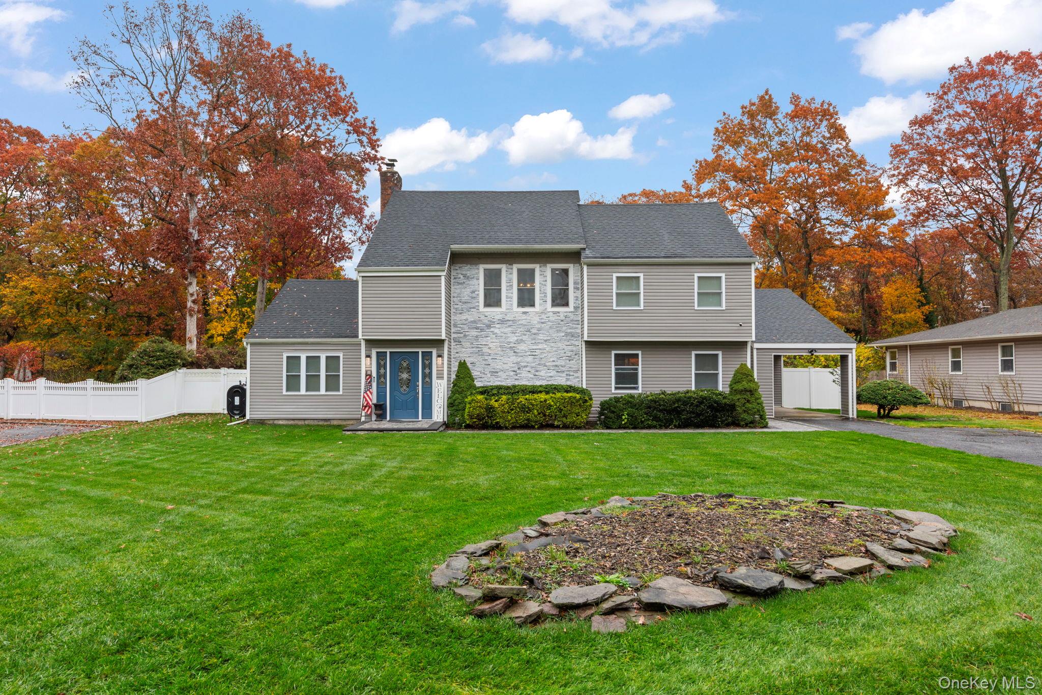 17 Diane Court, Nesconset, NY 11767